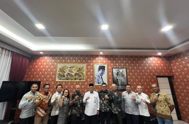 MSM Parking Group bersama INPAM membahas digitalisasi retribusi parkir dengan Wali Kota Tanjungpinang sebagai langkah strategis meningkatkan transparansi dan PAD daerah Kepri.